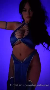 Tessa Fowler - Celebrity Mortal Kombat Cosplay Tease | Leaked Video