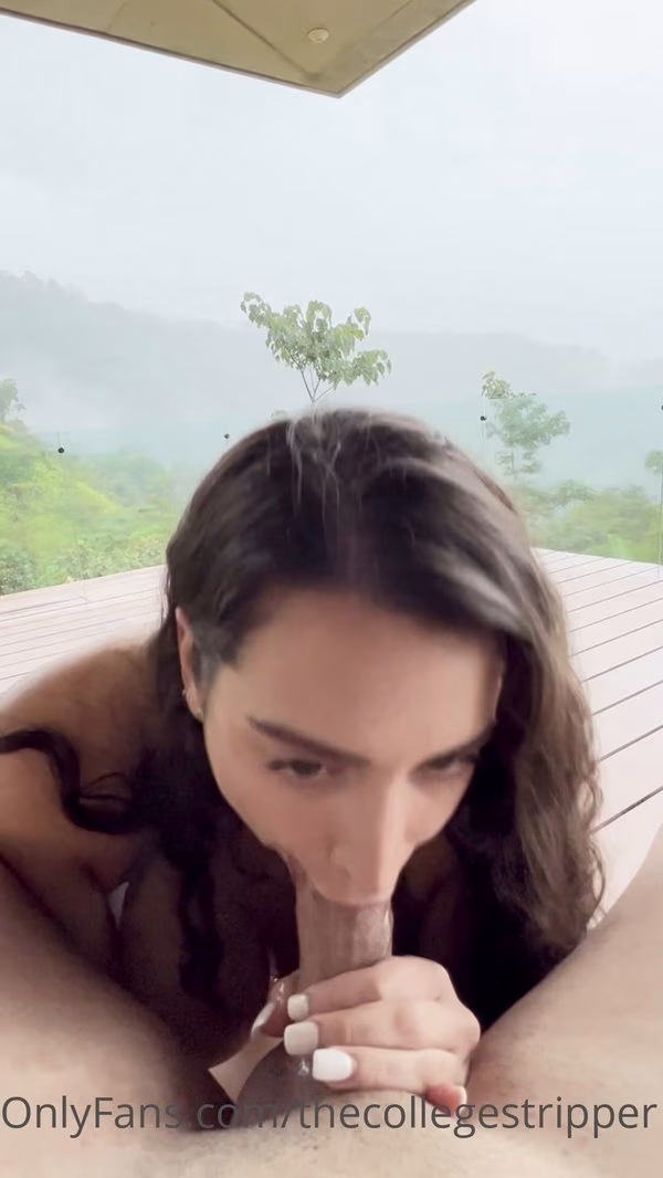 Mia Monroe - Busty Slut Takes Outdoor Cum Facial | Leaked Video